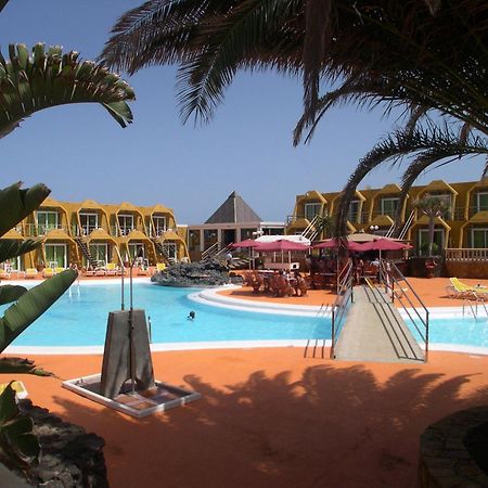 Aparthotel La Piramide Costa De Antigua Exterior photo