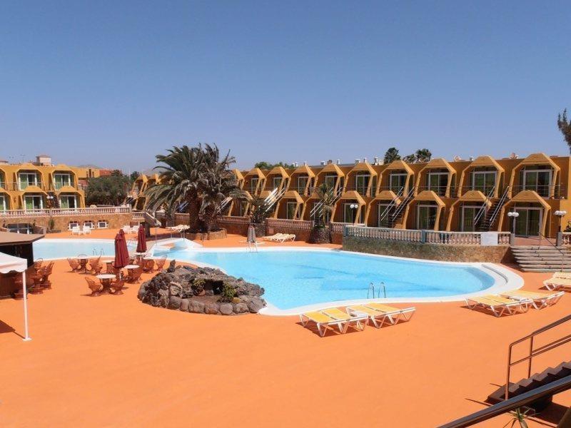 Aparthotel La Piramide Costa De Antigua Exterior photo