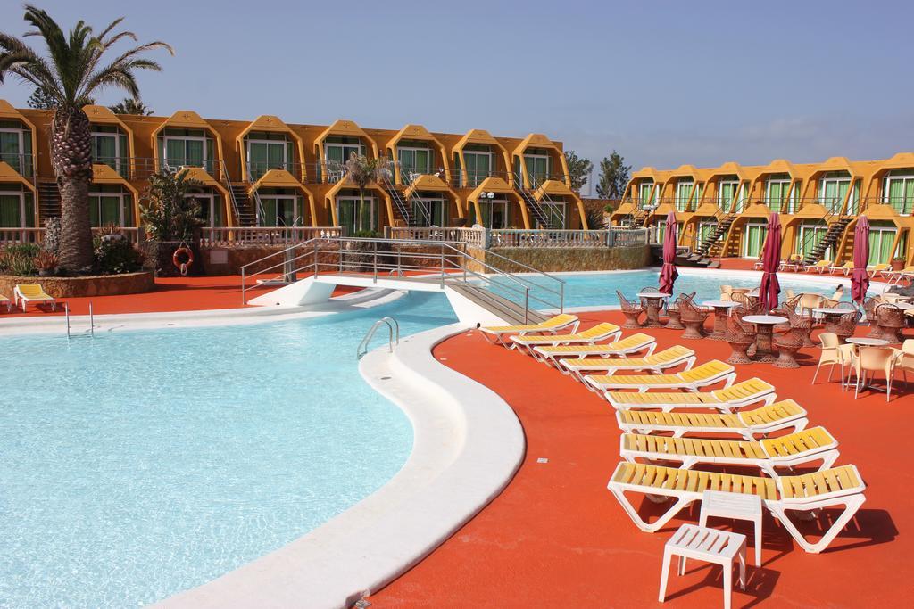 Aparthotel La Piramide Costa De Antigua Exterior photo